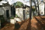 PICTURES/Le Pere Lachaise Cemetery - Paris/t_P1280664.JPG
